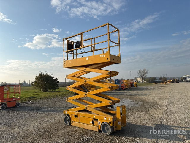 2007 Haulotte Compact 10N Electric Scissor Lift - Scissor lift: picture 3 2007 Haulotte Compact 10N Electric Scissor Lift - Scissor lift: picture 3