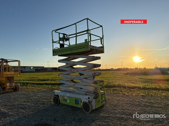 2008 Iteco IT12122 Electric (Inoperable) Scissor Lift - Scissor lift: picture 1 2008 Iteco IT12122 Electric (Inoperable) Scissor Lift - Scissor lift: picture 1