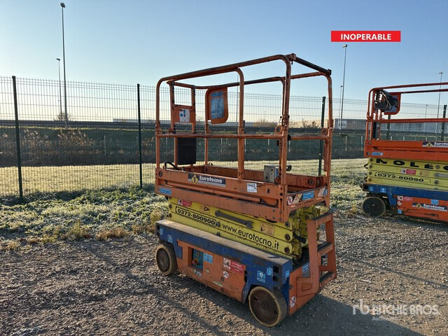 2009 Iteco IT5980 (Inoperable) Scissor Lift - Scissor lift: picture 2 2009 Iteco IT5980 (Inoperable) Scissor Lift - Scissor lift: picture 2