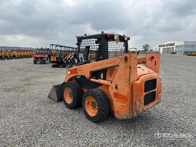 2012 Komatsu SK714-2 High Flow Skid Steer Loader - Skid steer loader: picture 4 2012 Komatsu SK714-2 High Flow Skid Steer Loader - Skid steer loader: picture 4
