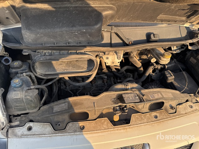 Dropside/ Flatbed truck 2012 Peugeot Boxer Crew Cab Flatbed Truck: picture 6