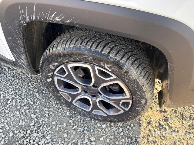 2015 Jeep Renegade SUV - SUV: picture 4 2015 Jeep Renegade SUV - SUV: picture 4