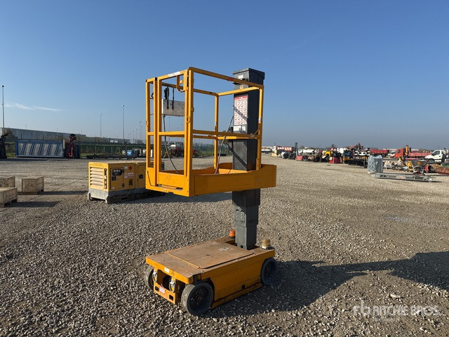 2017 Skyjack SJ12 Vertical Mast Lift - Vertical mast lift: picture 1 2017 Skyjack SJ12 Vertical Mast Lift - Vertical mast lift: picture 1