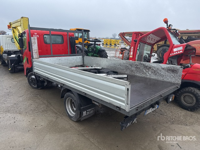 2019 Isuzu (Inoperable) Flatbed Truck - Dropside/ Flatbed truck: picture 3 2019 Isuzu (Inoperable) Flatbed Truck - Dropside/ Flatbed truck: picture 3
