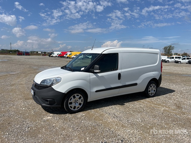 2020 Fiat Doblo CARGO MAXI 1.6 MJET 120CV LOUNGE Van Truck - Panel van: picture 3 2020 Fiat Doblo CARGO MAXI 1.6 MJET 120CV LOUNGE Van Truck - Panel van: picture 3