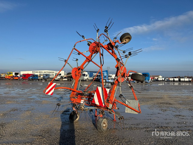 Fella TH680 Hay Rake - Tedder/ Rake: picture 1 Fella TH680 Hay Rake - Tedder/ Rake: picture 1