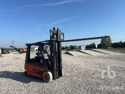 LINDE E30L 3000 kg - Electric forklift: picture 4 LINDE E30L 3000 kg - Electric forklift: picture 4