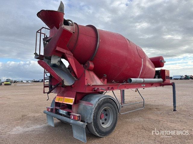 1996 Dorgler SRB1RMOD S/A Semi-Remorque Malaxeuse 1 E ... Mixer Trailer - Concrete mixer semi-trailer: picture 3 1996 Dorgler SRB1RMOD S/A Semi-Remorque Malaxeuse 1 E ... Mixer Trailer - Concrete mixer semi-trailer: picture 3
