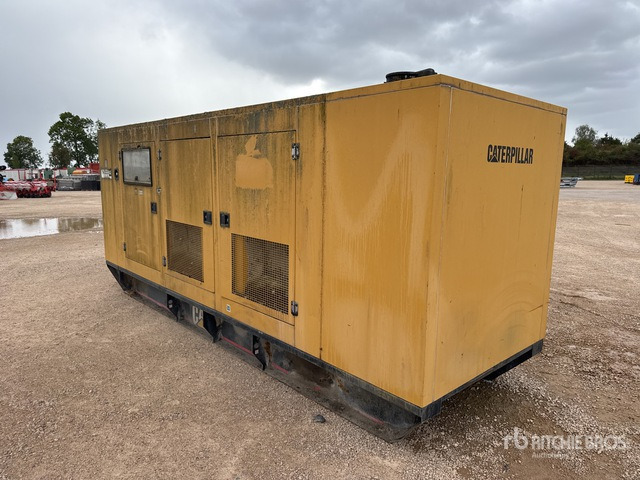 2000 Cat 400 365 kVA Containerized Stand-By ... Generator Set - Generator set: picture 3 2000 Cat 400 365 kVA Containerized Stand-By ... Generator Set - Generator set: picture 3