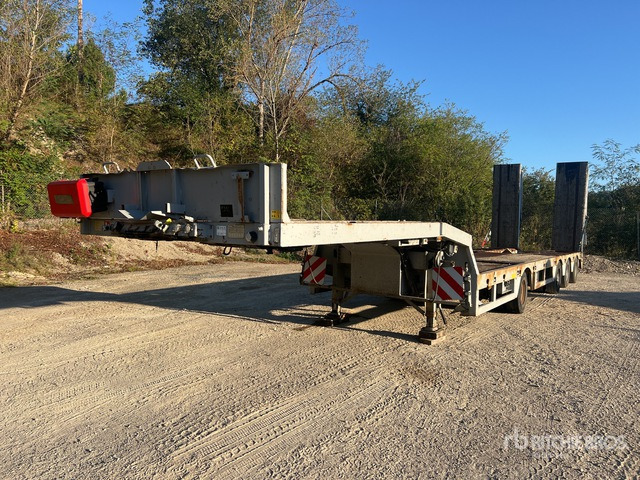 2001 Faymonville STNZ4U Quad/A Semi-Remorque Porte-Engi ... Lowboy Trailer - Low loader semi-trailer: picture 4 2001 Faymonville STNZ4U Quad/A Semi-Remorque Porte-Engi ... Lowboy Trailer - Low loader semi-trailer: picture 4