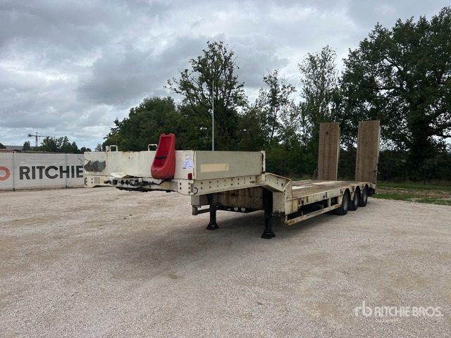 2006 Faymonville TL Tri/A Semi-Remorque Porte-Engin ... Lowboy Trailer - Low loader semi-trailer: picture 2 2006 Faymonville TL Tri/A Semi-Remorque Porte-Engin ... Lowboy Trailer - Low loader semi-trailer: picture 2