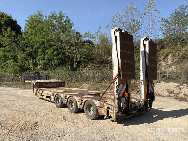 2007 Faymonville Multimax Tri/A Semi-Remorque Porte-Engin ... Lowboy Trailer - Low loader semi-trailer: picture 3 2007 Faymonville Multimax Tri/A Semi-Remorque Porte-Engin ... Lowboy Trailer - Low loader semi-trailer: picture 3