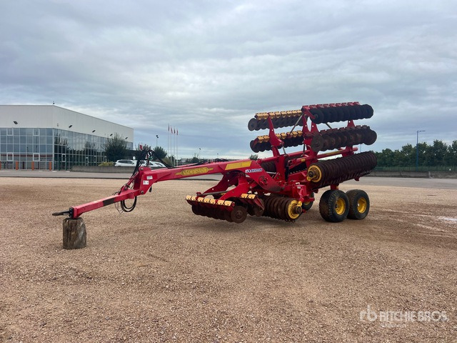 2009 Vaderstad Carrier 650 6.5 m Semi-Mount Dechaumeur A D ... Disc Harrow - Disc harrow: picture 2 2009 Vaderstad Carrier 650 6.5 m Semi-Mount Dechaumeur A D ... Disc Harrow - Disc harrow: picture 2