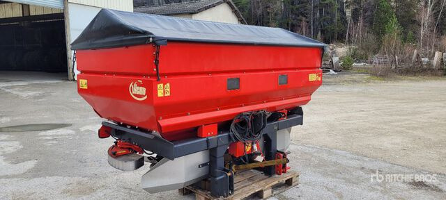 2011 Vicon RS-EDW/ISO 36 m 3-Point 3200 L Epandeur A ... Fertilizer Spreader - Flail mower/ Mulcher: picture 1 2011 Vicon RS-EDW/ISO 36 m 3-Point 3200 L Epandeur A ... Fertilizer Spreader - Flail mower/ Mulcher: picture 1