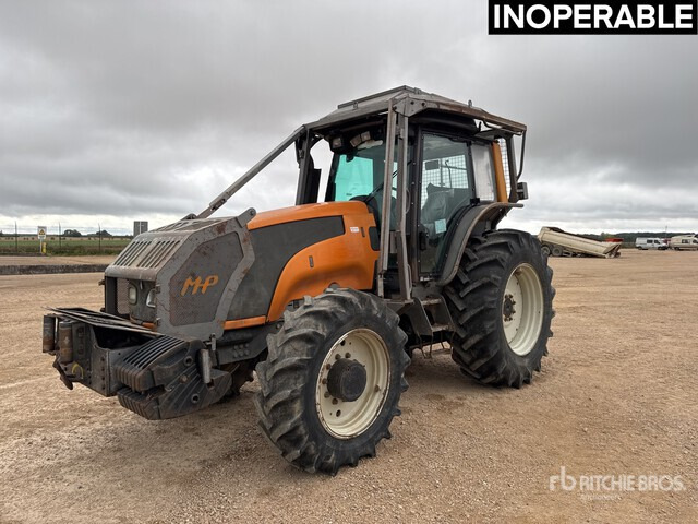 2012 Valtra T121 Tracteur Agricole (Inoperable) 4WD Tractor - Farm tractor: picture 2 2012 Valtra T121 Tracteur Agricole (Inoperable) 4WD Tractor - Farm tractor: picture 2