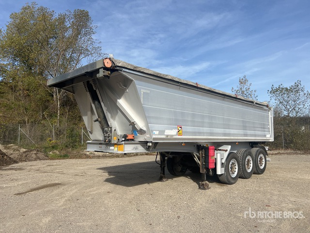 2013 Benalu SAS C39C17 Tri/A Semi-Remorque Benne 3 Essieux End Dump Trailer - Tipper trailer: picture 1 2013 Benalu SAS C39C17 Tri/A Semi-Remorque Benne 3 Essieux End Dump Trailer - Tipper trailer: picture 1