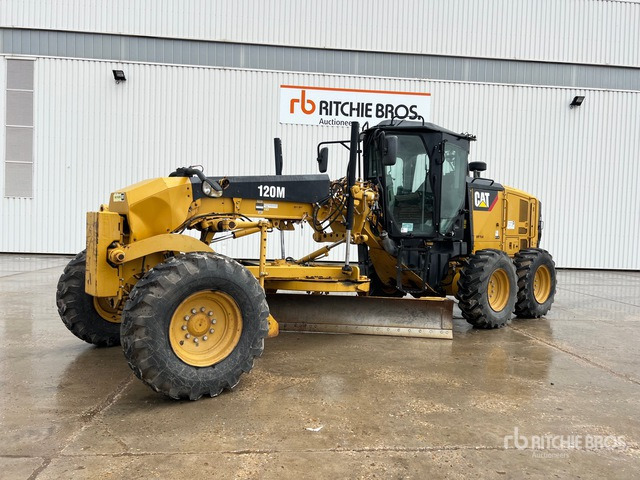 2013 Cat 120M VHP Plus Motor Grader - Flail mower/ Mulcher: picture 1 2013 Cat 120M VHP Plus Motor Grader - Flail mower/ Mulcher: picture 1