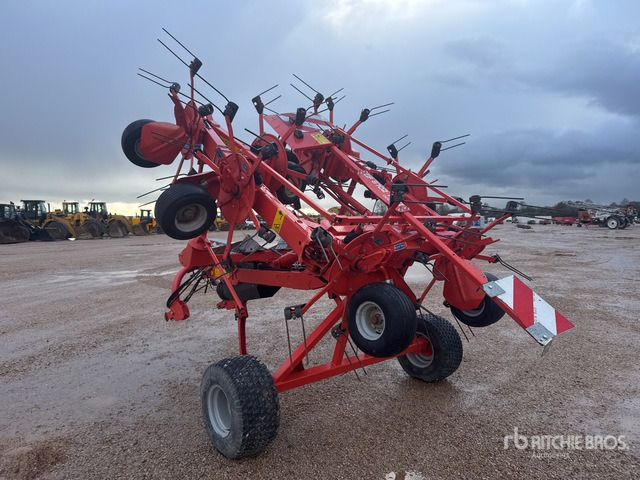 2013 Kuhn GF 8702 TG2 8.7 m Semi-Mount 8 Rotor Faneuse Hay Tedder - Tedder/ Rake: picture 2 2013 Kuhn GF 8702 TG2 8.7 m Semi-Mount 8 Rotor Faneuse Hay Tedder - Tedder/ Rake: picture 2