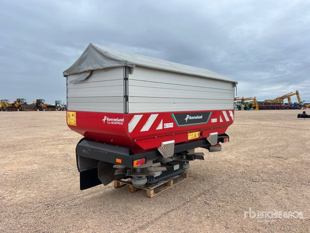 2017 Kverneland Exacta TLX 3900 Geospread 36 m 3-Point 3900 L Epandeur A ... Fertilizer Spreader - Fertilizer spreader: picture 4 2017 Kverneland Exacta TLX 3900 Geospread 36 m 3-Point 3900 L Epandeur A ... Fertilizer Spreader - Fertilizer spreader: picture 4
