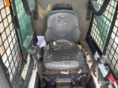 Skid steer loader BOBCAT S130 Mini Chargeuse Compacte: picture 8