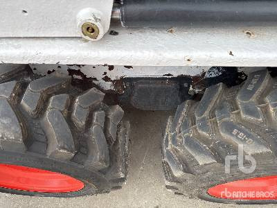 Skid steer loader BOBCAT S130 Mini Chargeuse Compacte: picture 21