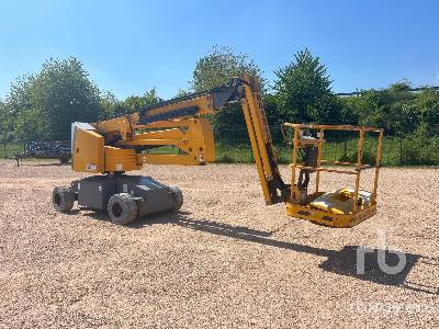 HAULOTTE HA15IP Electric Nacelle Articulee 15 m - Articulated boom: picture 2 HAULOTTE HA15IP Electric Nacelle Articulee 15 m - Articulated boom: picture 2