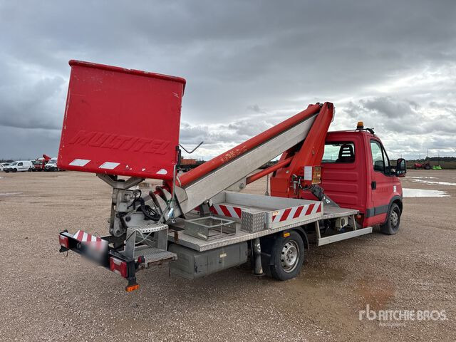 Iveco 35S11 Bucket Truck - Truck mounted aerial platform: picture 3 Iveco 35S11 Bucket Truck - Truck mounted aerial platform: picture 3