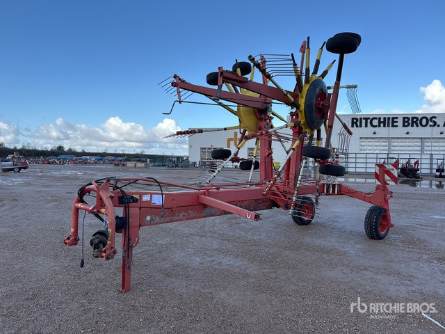 Pottinger Eurotop 881 Hay Rake - Tedder/ Rake: picture 1 Pottinger Eurotop 881 Hay Rake - Tedder/ Rake: picture 1