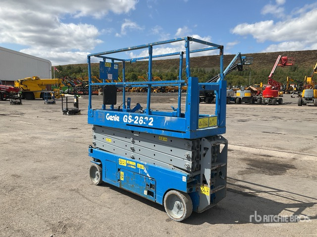 2010 Genie GS2632 Electric Scissor Lift - Scissor lift: picture 3 2010 Genie GS2632 Electric Scissor Lift - Scissor lift: picture 3