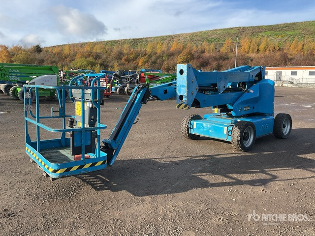 2012 JLG M450AJ 2WD Hybrid Articulating Boom Lift - Articulated boom: picture 5 2012 JLG M450AJ 2WD Hybrid Articulating Boom Lift - Articulated boom: picture 5