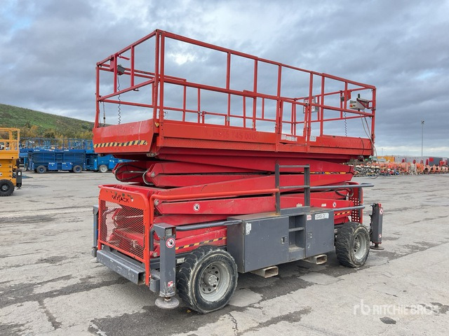 2013 Skyjack SJ9250 4x4 Diesel Scissor Lift - Scissor lift: picture 2 2013 Skyjack SJ9250 4x4 Diesel Scissor Lift - Scissor lift: picture 2