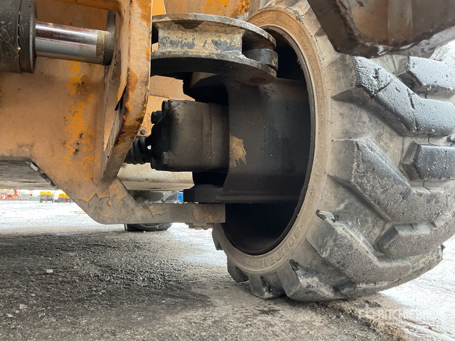 2014 Haulotte Compact 10DX 4x4 Diesel Scissor Lift - Scissor lift: picture 5 2014 Haulotte Compact 10DX 4x4 Diesel Scissor Lift - Scissor lift: picture 5