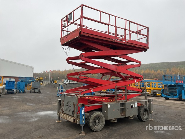 2014 Skyjack SJ9250RT 4x4 Diesel Scissor Lift - Scissor lift: picture 1 2014 Skyjack SJ9250RT 4x4 Diesel Scissor Lift - Scissor lift: picture 1