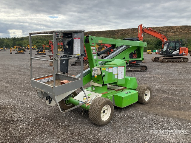 2015 Nifty-Lift HR12NDE 2WD Diesel Articulating Boom Lift - Articulated boom: picture 4 2015 Nifty-Lift HR12NDE 2WD Diesel Articulating Boom Lift - Articulated boom: picture 4