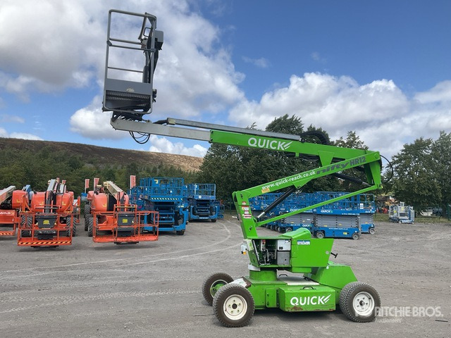 2017 Nifty HR12NDE 2WD Hybrid Articulating Boom Lift - Articulated boom: picture 3 2017 Nifty HR12NDE 2WD Hybrid Articulating Boom Lift - Articulated boom: picture 3