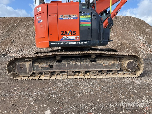 Crawler excavator 2018 Hitachi ZX225USLC-6 Tracked Excavator: picture 6