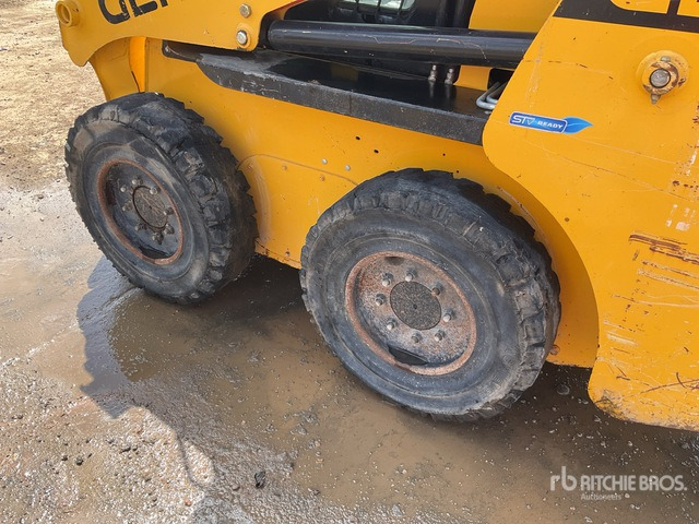 2021 Gehl R165 High Flow Skid Steer Loader - Skid steer loader: picture 2 2021 Gehl R165 High Flow Skid Steer Loader - Skid steer loader: picture 2