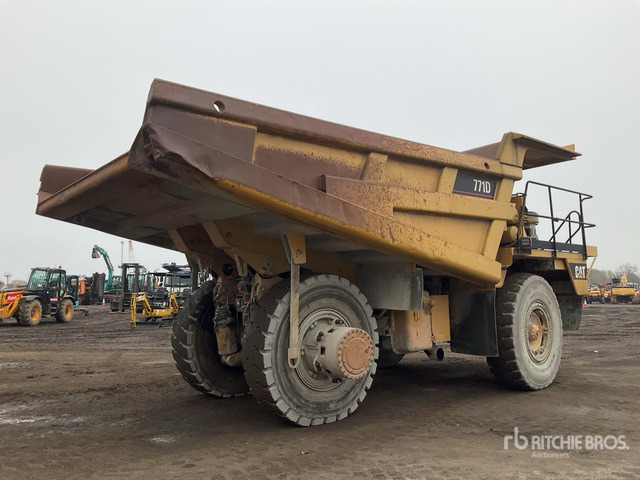 Cat 771D - Rigid dumper/ Rock truck: picture 3 Cat 771D - Rigid dumper/ Rock truck: picture 3
