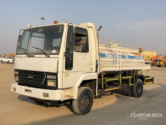 2002 Iveco Cargo 712 5000 L 4x2 Water Truck - Tank truck: picture 1 2002 Iveco Cargo 712 5000 L 4x2 Water Truck - Tank truck: picture 1