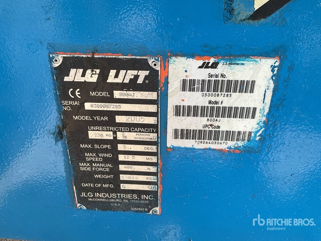 2005 JLG 800AJ 4WD Diesel Articulating Boom Lift - Articulated boom: picture 1 2005 JLG 800AJ 4WD Diesel Articulating Boom Lift - Articulated boom: picture 1