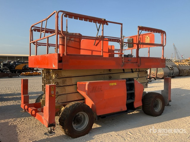 2007 JLG 4394RT 4x4 Diesel (Inoperable) Scissor Lift - Scissor lift: picture 3 2007 JLG 4394RT 4x4 Diesel (Inoperable) Scissor Lift - Scissor lift: picture 3