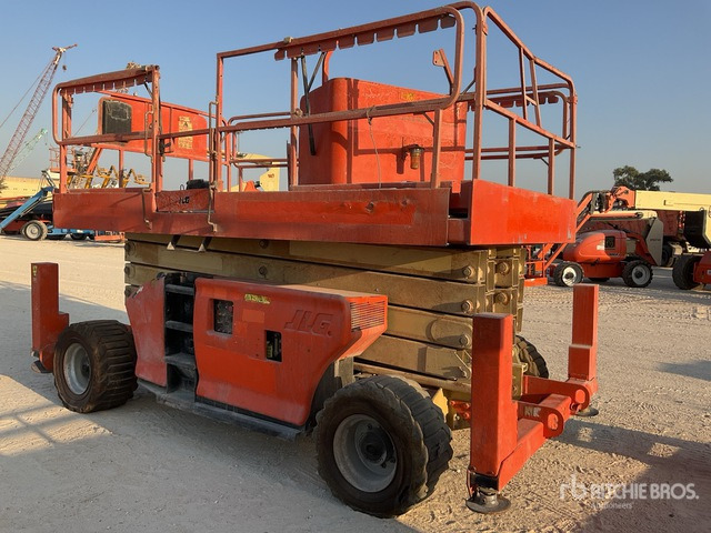 2007 JLG 4394RT 4x4 Diesel (Inoperable) Scissor Lift - Scissor lift: picture 2 2007 JLG 4394RT 4x4 Diesel (Inoperable) Scissor Lift - Scissor lift: picture 2