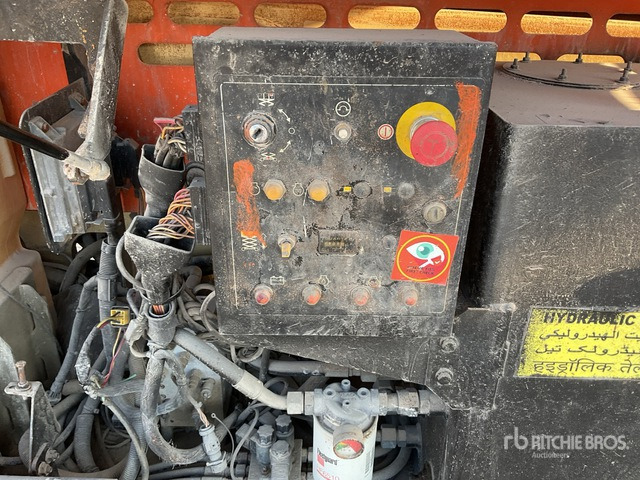 2007 JLG 4394RT 4x4 Diesel (Inoperable) Scissor Lift - Scissor lift: picture 5 2007 JLG 4394RT 4x4 Diesel (Inoperable) Scissor Lift - Scissor lift: picture 5