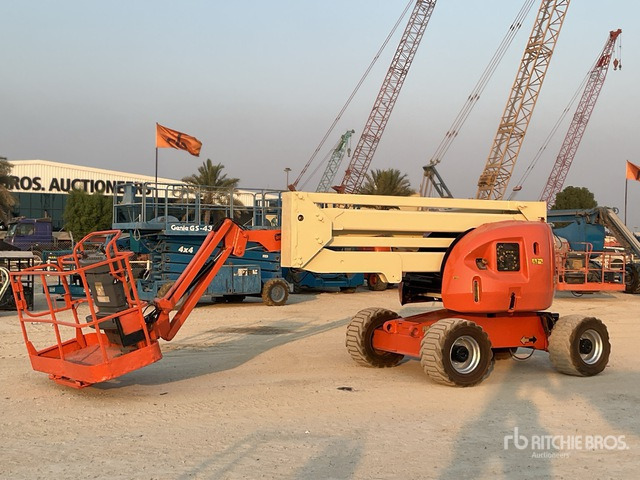 2007 JLG 450AJ 4WD Diesel Articulating Boom Lift - Articulated boom: picture 1 2007 JLG 450AJ 4WD Diesel Articulating Boom Lift - Articulated boom: picture 1