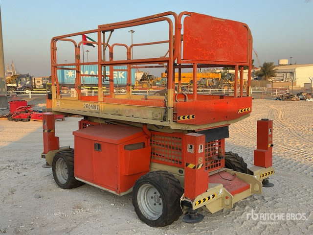 2008 JLG 260MRT 4x4 Diesel Scissor Lift - Scissor lift: picture 3 2008 JLG 260MRT 4x4 Diesel Scissor Lift - Scissor lift: picture 3