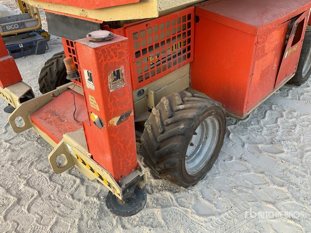 2008 JLG 260MRT 4x4 Diesel Scissor Lift - Scissor lift: picture 4 2008 JLG 260MRT 4x4 Diesel Scissor Lift - Scissor lift: picture 4