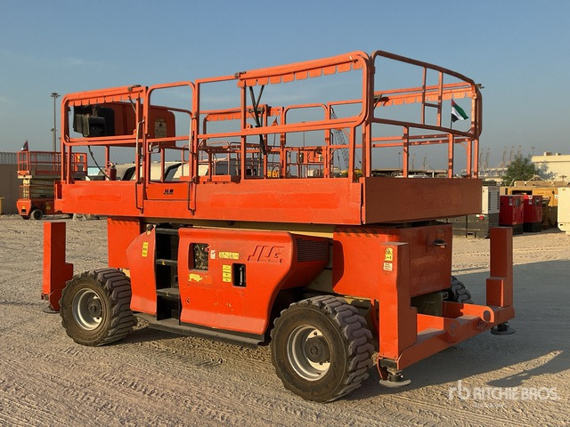 2008 JLG 3394RT 4x4 Diesel Scissor Lift - Scissor lift: picture 2 2008 JLG 3394RT 4x4 Diesel Scissor Lift - Scissor lift: picture 2