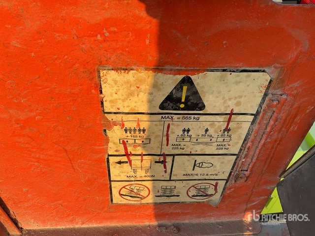 2008 JLG 4394RT 4x4 Diesel Scissor Lift - Scissor lift: picture 4 2008 JLG 4394RT 4x4 Diesel Scissor Lift - Scissor lift: picture 4