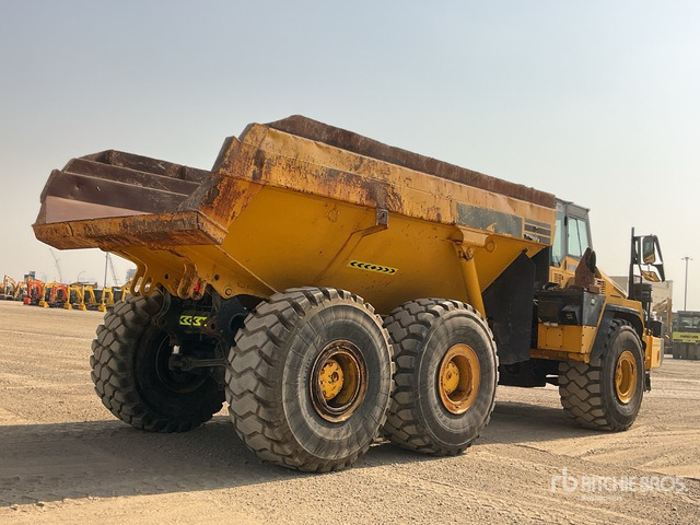 2011 Komatsu HM400-2R Articulated Dump Truck - Articulated dumper: picture 3 2011 Komatsu HM400-2R Articulated Dump Truck - Articulated dumper: picture 3