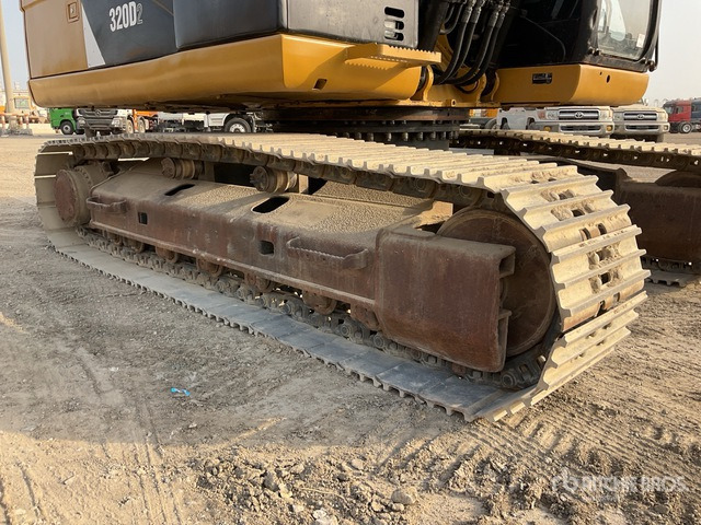2017 Cat 320D2 - Crawler excavator: picture 5 2017 Cat 320D2 - Crawler excavator: picture 5